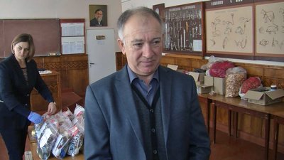 Продукти та випічка: як у волинському коледжі допомагають військовим Продукти та випічка: як у волинському коледжі допомагають військовим