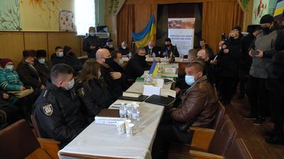 "Риба гниє з голови". На Луганщині розслідують причини масштабних пожеж "Риба гниє з голови". На Луганщині розслідують причини масштабних пожеж