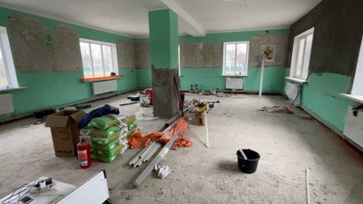 Дев'ять мільйонів 200 тисяч гривень – на їдальню та укриття: як у Новій Басані ремонтують школу, пошкоджену росіянами Дев'ять мільйонів 200 тисяч гривень – на їдальню та укриття: як у Новій Басані ремонтують школу, пошкоджену росіянами