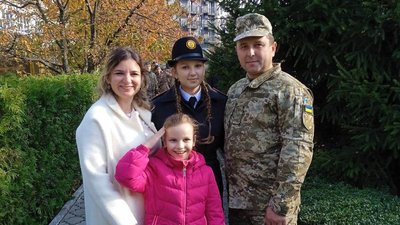 "Це мій маленький внесок у нашу спільну мету": лучанка Марія Омельчук про волонтерство під час війни "Це мій маленький внесок у нашу спільну мету": лучанка Марія Омельчук про волонтерство під час війни