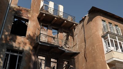 Приліт, атака РФ, відновлення будинку.