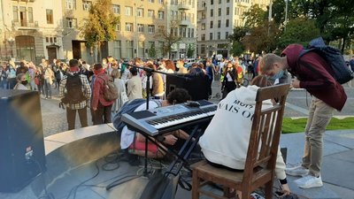 "Там наші люди": у Харкові втретє вийшли на акцію підтримки білоруських протестів