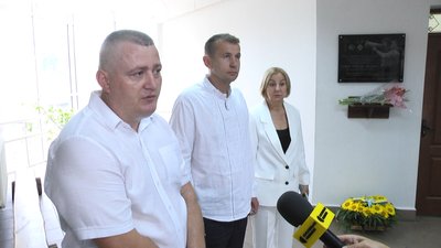 У Житомирі загиблому військовому Андрію Лінійчуку відкрили меморіальну дошку У Житомирі загиблому військовому Андрію Лінійчуку відкрили меморіальну дошку