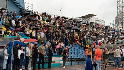 Трибуни на прощальному матчі Селезньова Трибуни на прощальному матчі Селезньова