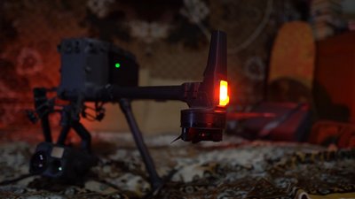 Майстер з Сум безоплатно ремонтує дрони для військових Майстер з Сум безоплатно ремонтує дрони для військових