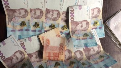 Їхав до окупованого Донецька на автівці без доручення: на КПВВ затримали хабародавця