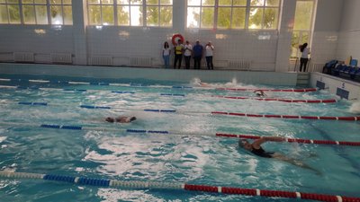 У Сумах діти взяли участь в естафетних запливах до Міжнародного Олімпійського дня У Сумах діти взяли участь в естафетних запливах до Міжнародного Олімпійського дня