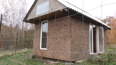 Пів сотні лелек цього року зимуватимуть у Галицькому парку Пів сотні лелек цього року зимуватимуть у Галицькому парку