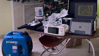 Пологове відділення кременчуцької лікарні отримало обладнання для роботи під час відключень електрики