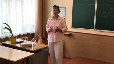 Свято першого дзвоника: як розпочали навчання в одній зі шкіл Прикарпаття Свято першого дзвоника: як розпочали навчання в одній зі шкіл Прикарпаття