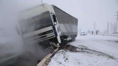 Рівень небезпеки погодних умов в Миколаївській області підвищили з "жовтого" до "помаранчевого" Рівень небезпеки погодних умов в Миколаївській області підвищили з "жовтого" до "помаранчевого"