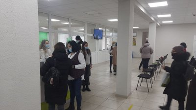 Немає вакцинації - немає роботи. Як у Херсоні дотримуються нових обмежень Немає вакцинації - немає роботи. Як у Херсоні дотримуються нових обмежень