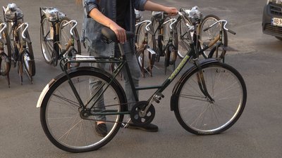 Працівники Територіального центру Вінниці отримали велосипеди від Товариства Червоного Хреста Працівники Територіального центру Вінниці отримали велосипеди від Товариства Червоного Хреста