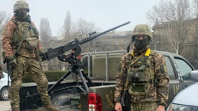 Одеські військові обладнали автівку, щоб збивати дрони
