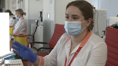 Курсанти університету цивільного захисту з Харкова, які навчаються в Черкасах, здали кров для армії