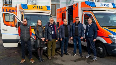 З Івано-Франківська відправили два автомобілі швидкої допомоги у лікарні Сум З Івано-Франківська відправили два автомобілі швидкої допомоги у лікарні Сум