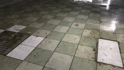 У Полтаві затопило підземний перехід на вулиці Маршала Бірюзова: чому У Полтаві затопило підземний перехід на вулиці Маршала Бірюзова: чому