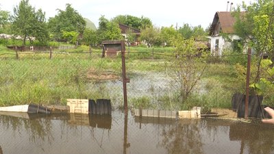 «Все навкруги – вода». Жителі району Дніпра вимагають від влади розв'язати проблему з підтопленнями «Все навкруги – вода». Жителі району Дніпра вимагають від влади розв'язати проблему з підтопленнями