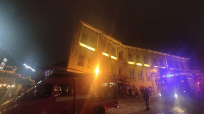 У центрі Києва загорівся ресторан