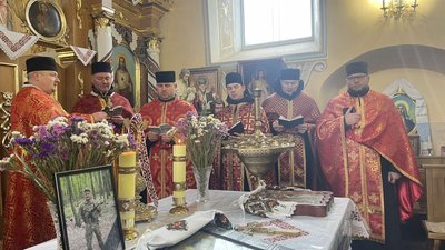 Священнослужителі