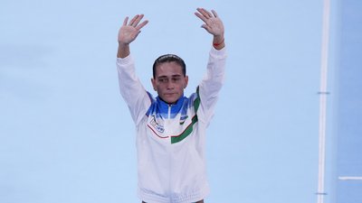 Найстарша гімнастка в історії Олімпіад поновила кар'єру. Вона буде виступати ще мінімум рік