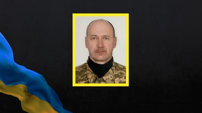 захисник Сергій Козлов