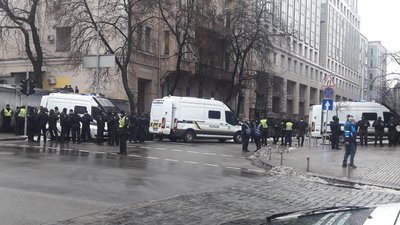 Підприємці з Житомира розповіли про сутички з поліцією під час акції протесту в Києві Підприємці з Житомира розповіли про сутички з поліцією під час акції протесту в Києві