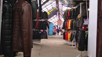 Хмельниччина на вихідних: хто і як планує працювати в карантин