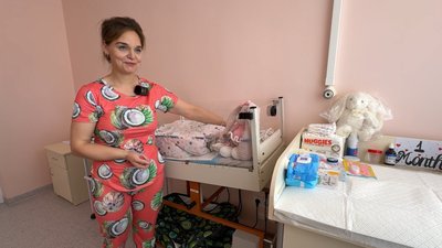 У Луцьку клумбу з тисячі тюльпанів присвятили передчасно народженим дітям У Луцьку клумбу з тисячі тюльпанів присвятили передчасно народженим дітям