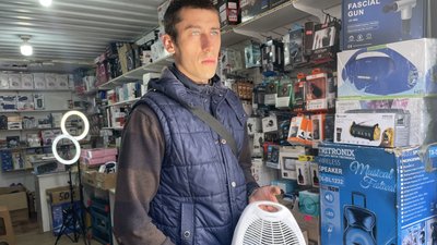 Одесити скуповують обігрівачі: на які є попит та скільки коштують. ВІДЕО