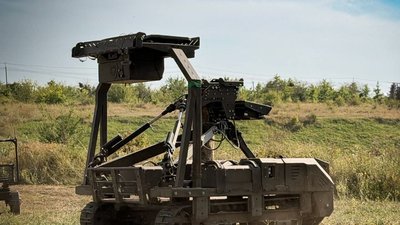 Піхотинці 68 окремої єгерської бригади на полігоні.