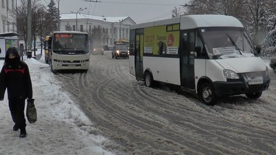 Зупинка в центрі Полтави Зупинка в центрі Полтави