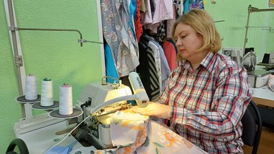 Оксана Дегтярьова навчається на швачку у Полтаві Оксана Дегтярьова навчається на швачку у Полтаві