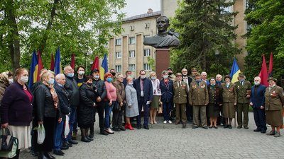 В Івано-Франківську вшанували пам'ять Євгена Коновальця В Івано-Франківську вшанували пам'ять Євгена Коновальця