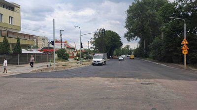 Заасфальтована ділянка дороги на вулиці Шевченка