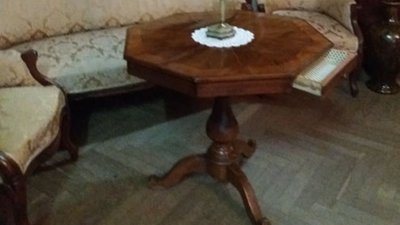 Ігровий стіл – новий експонат у Ковельському музеї Ігровий стіл – новий експонат у Ковельському музеї