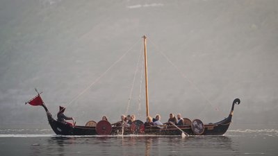 У Чернівцях відтворюють побут та бої вікінгів У Чернівцях відтворюють побут та бої вікінгів