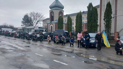 На Тернопільщині попрощалися із військовослужбовцем Григорієм Савчуком На Тернопільщині попрощалися із військовослужбовцем Григорієм Савчуком