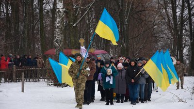 Загинув внаслідок поранення: на Чернігівщині попрощалися з солдатом Загинув внаслідок поранення: на Чернігівщині попрощалися з солдатом