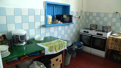 "Страшно за дітей. Виїхали, бо влучило в школу" – переселенка Світлана Басургіна