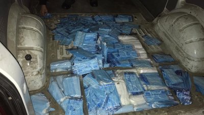 Українець хотів вивезти до Польщі партію медичних масок