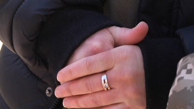 Близько 90 шлюбів зареєстрували у Житомирі від початку війни Близько 90 шлюбів зареєстрували у Житомирі від початку війни
