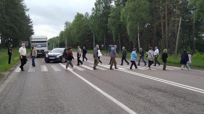 Волиняни перекрили міжнародну автотрасу Київ-Ковель-Ягодин Волиняни перекрили міжнародну автотрасу Київ-Ковель-Ягодин