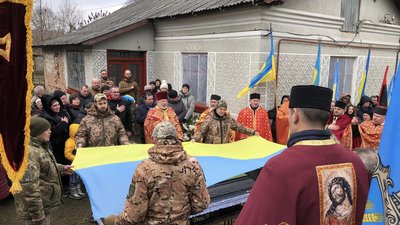 В останню дорогу провели бійця Руслана Біленького