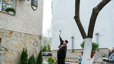 Освячення меморіальної дошки загиблому бійцю Артуру-Артему Харіву в Тернополі Освячення меморіальної дошки загиблому бійцю Артуру-Артему Харіву в Тернополі