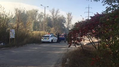 Через пожежу в Основ'янському районі Харкова обмежили рух, прибувають рятувальники Через пожежу в Основ'янському районі Харкова обмежили рух, прибувають рятувальники