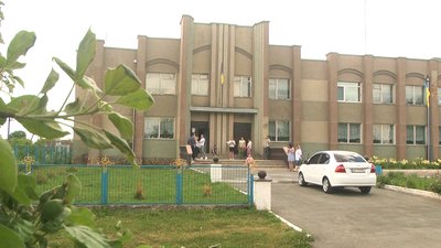 Юристи благодійного фонду безкоштовно консультують переселенців на Вінниччині Юристи благодійного фонду безкоштовно консультують переселенців на Вінниччині