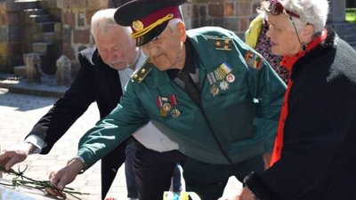 Вік не перешкода: як 100-річний спортсмен та ветеран підкорив світ плавання Вік не перешкода: як 100-річний спортсмен та ветеран підкорив світ плавання