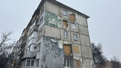 У Полтаві не подали жодної заявки на ремонт пошкодженого ракетою будинку на Баленка, 7А