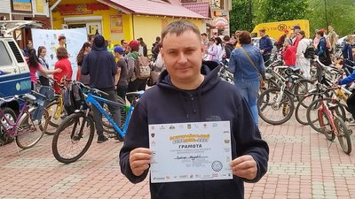 Пересісти на велосипед. Як у Верховині відсвяткували "Всеукраїнський велодень – 2021" Пересісти на велосипед. Як у Верховині відсвяткували "Всеукраїнський велодень – 2021"